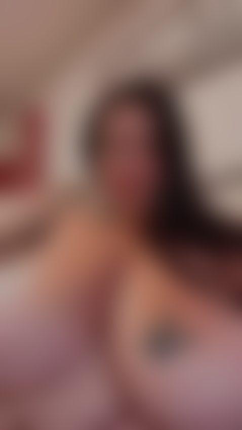 Let me take you on an up clothes, 360° tour of my Soft and v... by mandymajestic